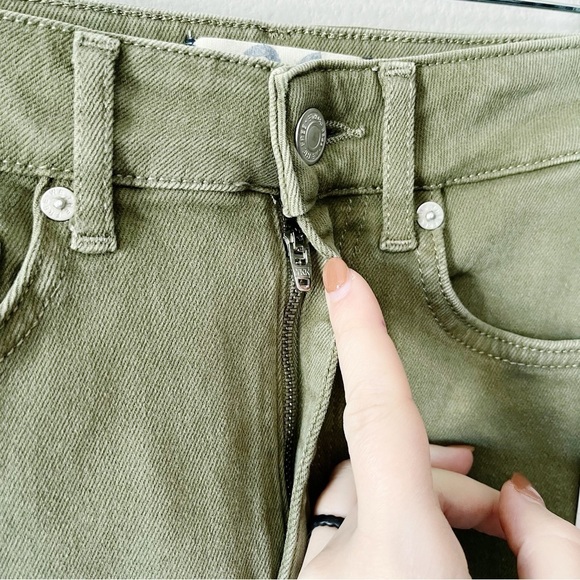Free People We The Free NEW Raw High-Rise Jegging Jeans Army Green Size 26 - Picture 6 of 13
